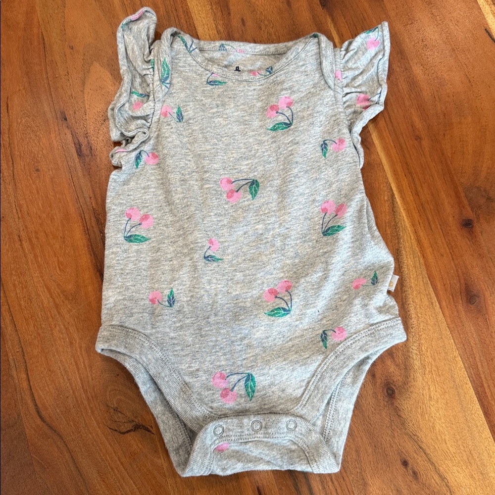 Pink and Gray Ruffled Kids One Pieces Set - Picture 4 of 7